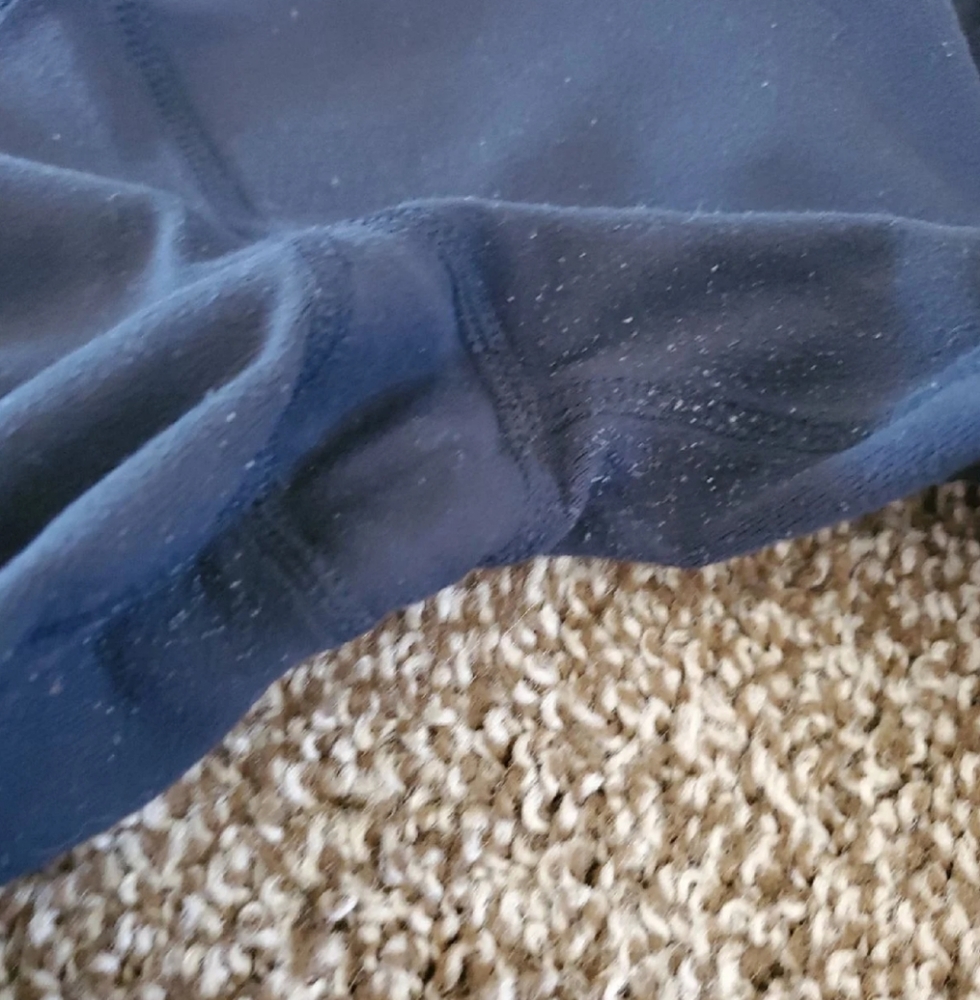 Lululemon crops with slit - Picture 6 of 8